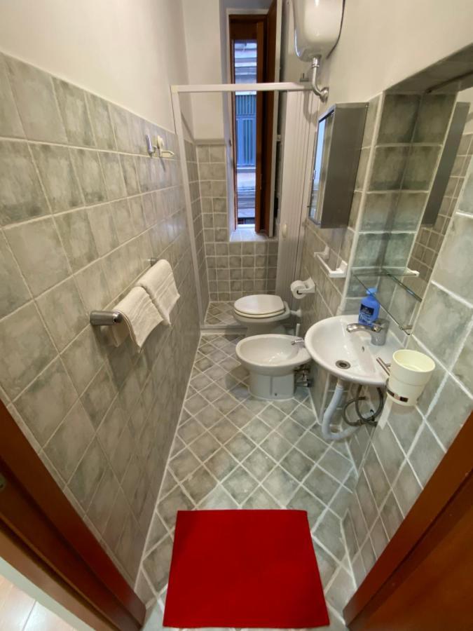 Angy'S House Apartment Наполи Екстериор снимка