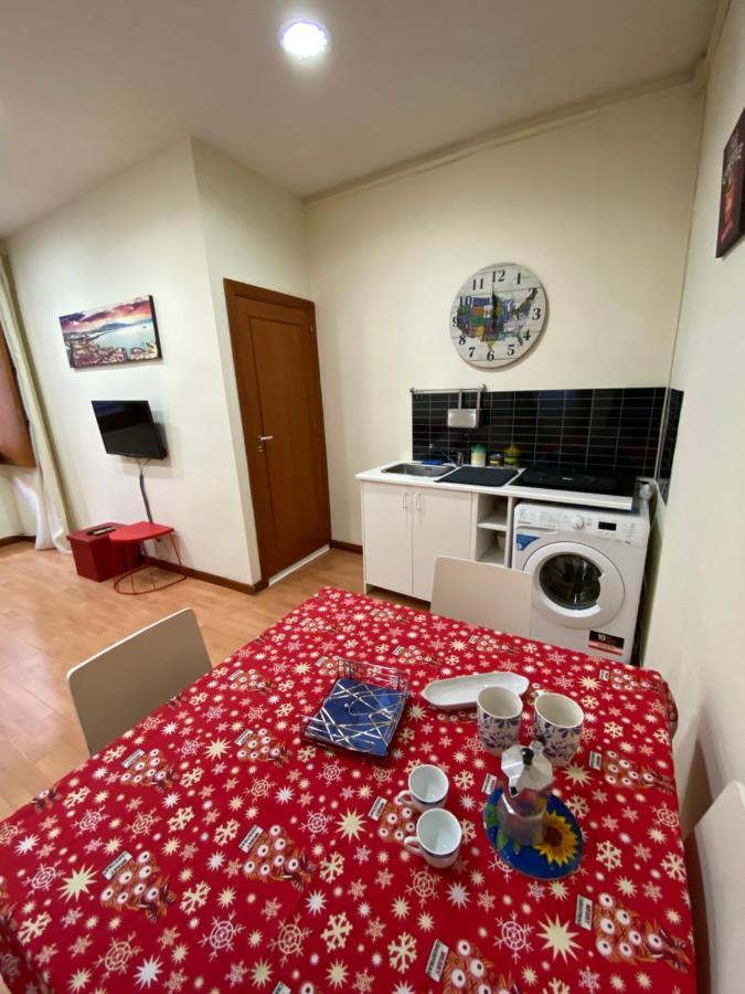 Angy'S House Apartment Наполи Екстериор снимка